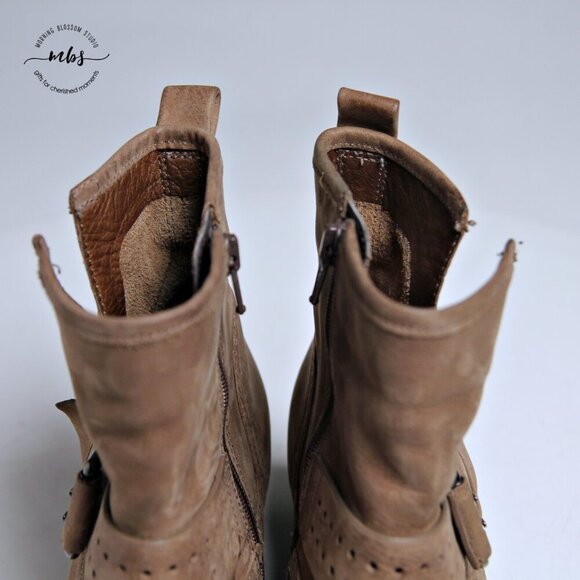 Ecco Leann Buckle Matte Leather Heeled Ankle Boots - Picture 10 of 15